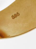 14K arany ékszer szett borostyánnal ékítve. Jelzett. gyűrű, nyaklánc, fülbevaló, medál, mindegyik sz...