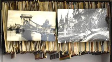 Nagyrészt rendezett modern magyar városképes gyűjtemény, kb. 5.000 db lap településenként válogatva ...