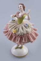 Volkstedt tüll szoknyás táncos figura, jelzett, ragasztott, sérült, m: 13 cm