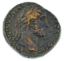 Római Birodalom / Róma / Antoninus Pius 140-144. Sestertius bronz (26,96g) T:XF / Roman Empire / Rome / Antoninus Pius 140-144. Sestertius bronze ANTONINVS AVG PI-[VS] PP TRP COS III / [S]A-LVS AVG - S-C Salus seated left by altar, holding patera, feeding a serpent rising from altar and resting left arm on the back of the chair (26,96g) C:XF RIC III 637