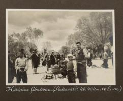 cca 1930-1935 Törökországi utazás fényképalbuma, igényes, látványos fotókkal, a képeken Isztambul, B...