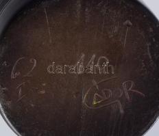 Gádor jelzéssel Figurális díszváza Formába kézzel préselt, karcolt díszítésű, fekete mázas nőalak. A...