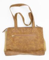 Vida Paris női bőr táska. 40x26 cm Jó állapotban