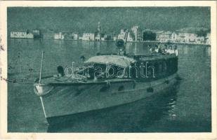 1959 Kastela, Castelli; Pogled sa mora na Kastela / generel view from the sea with ship