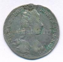 Ausztria 1769. "Mária Amália és Ferdinánd pármai herceg esküvőjére" Ag zseton. Szign.: Wideman (3,74g/25mm) T:F karc, lyuktömött Austria 1769. "Fo the Wedding of Maria Amalie with Ferdinand, duke of Parma" Ag token. Sign.: Wideman (3,74g/25mm) T:F scratched, plugged hole