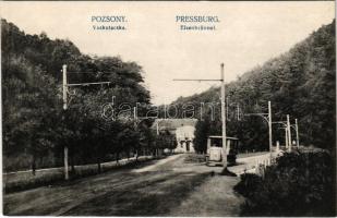 Pozsony, Pressburg, Bratislava; Vaskutacska, Ferdinánd király vasfürdő, korai trolibusz. Kaufmann kiadása / Eisenbrünnel (Eisenbründl) / Zelezná Studénka / spa with early trolleybus