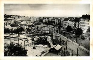 Budapest II. Moszkva tér (Széll Kálmán tér), villamosok, a metró építési területe. photo (fl)