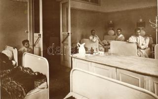 Budapest Poliklinik Foto AK