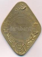 1934. "Újpesti Bélyeggyűjtők Klubja" aranyozott bronz plakett "PÓK-P J." és &quo...