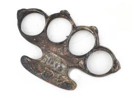 Könnyűfém boxer, korrodált, h: 11 cm