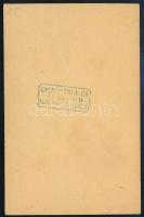 cca 1875 Budapest, férfi a Lánchídnál, keményhátú fotó Gévay Béla pesti műterméből, 6,5×10,5 cm
