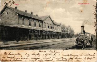 1905 Baja, vasútállomás, gőzmozdony, vonat. Kollár A. kiadása + BAJA - SZABADKA 143. SZ. vasúti mozgóposta bélyegző (b)