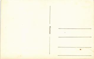 Cséplés gőzgéppel, magyar folklór / Hungarian folklore, treshing machine. photo