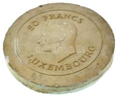 Luxemburg ~1987. 50Fr "János" meg nem valósult érmetervezet gipsz hátlapi nagyminta (154mm...