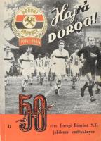 Szánthó Barna: Hajrá, Dorog! Az 50 éves Dorogi Bányász S.C. jubileumi emlékkönyve. 1914-1964. H.n., Dorogi Bányász Sportclub. Kiadói papírkötés, jó állapotban.