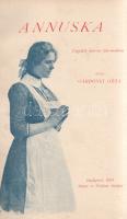 Gárdonyi Géza:  Annuska. Vígjáték három felvonásban. Budapest, 1903. Singer és Wolfner (Budapesti Hírlap nyomdája). [8] + 182 p. + 1 t. (dupla oldalas kottamelléklet). Első kiadás. Gárdonyi Géza (1863-1922) írót elsősorban történelmi regényei tették ismertté, azonban számottevő novellisztikája mellett a századfordulós színműírásnak is fontos alakja volt. Már huszonévesen is próbálkozott drámaírással, de ezek a kísérletei megbuktak, hatalmas sikert aratott ugyanakkor 1901-ben megjelenő népdrámájával, ,,A bor&quot; című színművével, ami népi jelenetei ellenére radikális szakítást jelentettek a népszínmű hagyományával. 1902 végén - kimondottan Ligeti Juliska és Rózsahegyi Kálmán színművészek számára - ismét vidéki témájú drámát írt, melynek ősbemutatója 1903. január 9-én volt, a Nemzeti Színházban. Szüry 1515. Aranyozott, vaknyomásos kiadói egészvászon kötésben, vörös festésű lapszélekkel. Az eredeti első borító bekötve, jó példány.