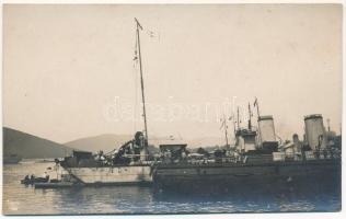 Első világháborús osztrák-magyar haditengerészet sérült hajója / K.u.k. Kriegsmarine / WWI Austro-Hungarian Navy damaged ship. photo