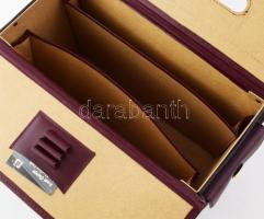 Bőr aktatáska, számzárral 45x32x21 cm