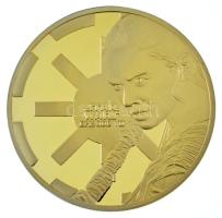 DN &quot;Star Wars Episode VII&quot; kétoldalas részben zománcozott Cu emlékveret kapszulában (40mm) T:PP ND &quot;Star Wars Episode VII&quot; twosided partially enamelled Cu commemorative medallion in capsule (40mm) C:PP