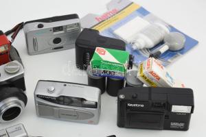 7 db analóg fényképező + egy váz + vaku, színszűrök, tisztítókészlet, stb