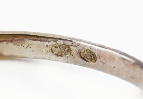 9K fehérarany (Au) gyűrű, virágos jelzett br 2,9 g , m: 55