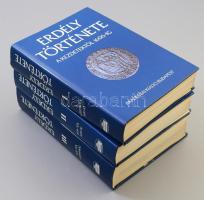 Erdély története napjainkig I-III. kötet. Szerk.: Köpeczi Béla. Bp., 1986, Akadémiai Kiadó. Első kiadás. Kiadói egészvászon kötésben, kiadói papírborítóban, possessori bélyegzésekkel.