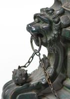 Kandallóóra. Nagy méretű, ló szoborral díszítéssel Franciaország, XIX. sz. Ingajáratos, felesütős, K...