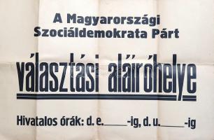 [Plakát] A Magyarországi Szociáldemokrata Párt kopogtatócédula-gyűjtési helyének plakátja. (1935/1939) [Budapest, 1935-1939 között. Ny. n.] Egyetlen lap, mérete: 325x490 mm. Szövege: ,,A Magyarországi Szociáldemokrata Párt választási aláíróhelye. Hivatalos órák: d. e. [...]-ig, d. u. [...]-ig.&quot; A Tanácsköztársaságban való - némileg kénytelen - részvétele miatt kompromittálódott Szociáldemokrata Párt 1919-1920 során jelentős üldöztetésekben részesült. Ám mivel továbbra is számottevő rétegeket képviselt, így az 1920. évi választáson felálló kormányt vezető Bethlen István ellenérzései ellenére megegyezést keresett a mozgalommal. Az 1921 decemberében aláírt Bethlen-Peyer-paktum lehetővé tette a Szociáldemokrata Párt részvételét az országgyűlési és törvényhatósági (önkormányzati) választásokon, választási és társadalmi programját bizonyos korlátozásokkal, de terjeszthette. Az MSZDP a következő választásokon (1922, 1926, 1931, 1935, 1939) - a választójogi korlátozásokat figyelembe véve - tűrhetően szerepelt, és 25, 14, 14, 11, végül 5 képviselőt küldhetett az országgyűlésbe, a budapesti törvényhatósági választásokon pedig jól szerepelt, és ez csökkentő tendenciával, de a német megszállásig (1944) így is maradt. A szociáldemokrata párt érdekeit a Horthy-érában végig kormányzó, változatos nevek alatt futó kormánypárt természetesen ritkán vette figyelembe, általános és titkos választójogot követelő programját is csak módjával: az általánosan titkos választójog az 1938. évi új választójogi törvénnyel jött létre, ám továbbra is a kormánypárt hatalmát biztosító súlyos aránytalanságok maradtak a hazai választási rendszerben. Dokumentumunk a hazai választási rendszer egy ma is meglevő elemének régi jelenlétét bizonyítja. A fővárosi listaállításhoz minden jelölő szervezetnek elegendő mennyiségű támogató aláírást kellett aláírnia. Plakátunk az erre szolgáló szociáldemokrata választási iroda nyitvatartási rendjének hirdetésére szolgál. Plakátunk szélen apró gyűrődések. Jó állapotú lap, hajtogatva.