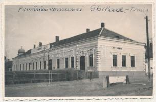 Gilád, Ghilad (Temes); Primaria comunei / Községháza / town hall. photo (ragasztónyom / glue marks)