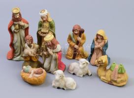 10 darabos porcelán betlehemi figura szett, m: 14 cm alatt