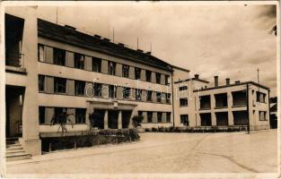 1943 Huszt, Chust, Khust; Ruszin gimnázium / Rusyn grammar school (fa)