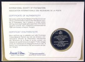 1977. "700 éves Sopron" a Postamesterek gondozásában kiadott Ag emlékérem 20g érmés, bélye...