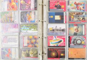 Nívós telefonkártya gyűjtemény, 1991-től rendezve, berakóban, cca 350 darab