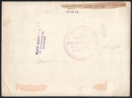 1933 Dublin, a rendőrség megakadályozza az ír fasiszták felvonulását, feliratozott sajtófotó, felüle...