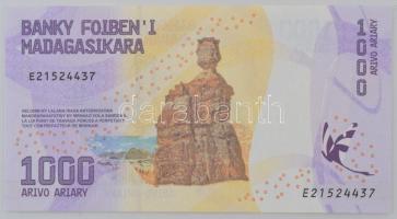Madagaszkár DN (2017) 1000Fr T:UNC
Madagascar ND (2017) 1000 Francs C:UNC