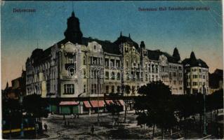 1926 Debrecen, Debreczeni Első Takarékpénztár palotája, Kontsek Kornél üzlete, villamos. Vasúti levelezőlapárusítás 18. sz. 1918. (EB)