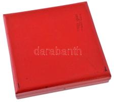 ~1970. "Bács-Kiskun Megyei Művészeti Díj" kétoldalas, öntött bronz emlékérem eredeti tokba...