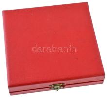 Konyorcsik János (1926-2010) 1974. "Mennyi sok mindent oda adtam amíg ily szépen elfáradtam - A...