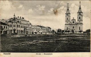 1940 Naszód, Nasaud; Fő tér, templom. Stern Regina kiadása, Magyar Királyi Naszód Városi katonai Parancsnok bélyegzéssel a hátoldalon / main square, church (fa) + "Magy. Kir. Posta 319"