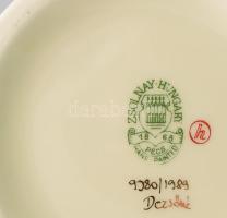 Zsolnay virágmintás váza. Jelzett, hibátlan, m: 27,5 cm