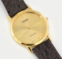 Casio karóra, kvarc, bőr szíjjal, számlap d: 28mm