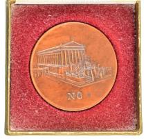 NDK 1976. "Százéves a Nemzeti Galéria" kétoldalas, bronz emlékérem eredeti dísztokban (79mm) T:AU patina NDK 1976. "The National Gallery is 100 years old" double-sided, bronze medallion in original case (79mm) T:AU patina