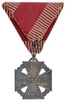 1916. "Károly-csapatkereszt" Zn kitüntetés mellszalagon T:XF patina
1916. "Charles T...