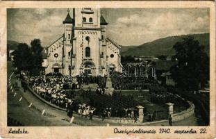 1942 Zetelaka, Zetea; Országzászló avatás a templom előtt, katonák / inauguration of the Hungarian National flag in front of the church, soldiers (Rb)