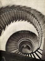 Beszélő házak. Szerk.: Hatvany Lajos. Gink Károly fényképeivel. Bp., 1957, Bibliotheca. Első kiadás....