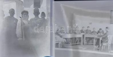 cca 1940-1943 Magyar királyi katonák laktanyában, az egyik Signal újsággal, 5 db fotónegatív, 6×6 cm