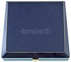 1996. "50 éves a forint" 3db-os emlékérem szett eredeti, kék bársony bélésű dísztokban, so...