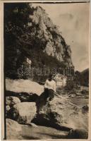 1925 Herkulesfürdő, Baile Herculane; hölgy a folyóparton / lady on the riverbank. photo