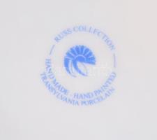 Russ collection Transylvania áttört porcelán fedeles kínáló. Kézzel festett, jelzett, minimális kopá...