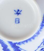 Japán cseresznyevirág mintás tojáshéj porcelán teás készlet, 1 fedő és csésze hiánnyal, kannában kis...